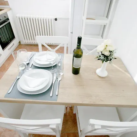 Magritte Business Grade Comfortable Apartment. * Belgrade